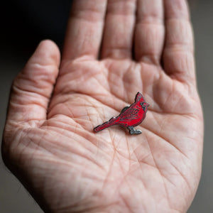 Red Cardinal 'Never Give Up' Pin