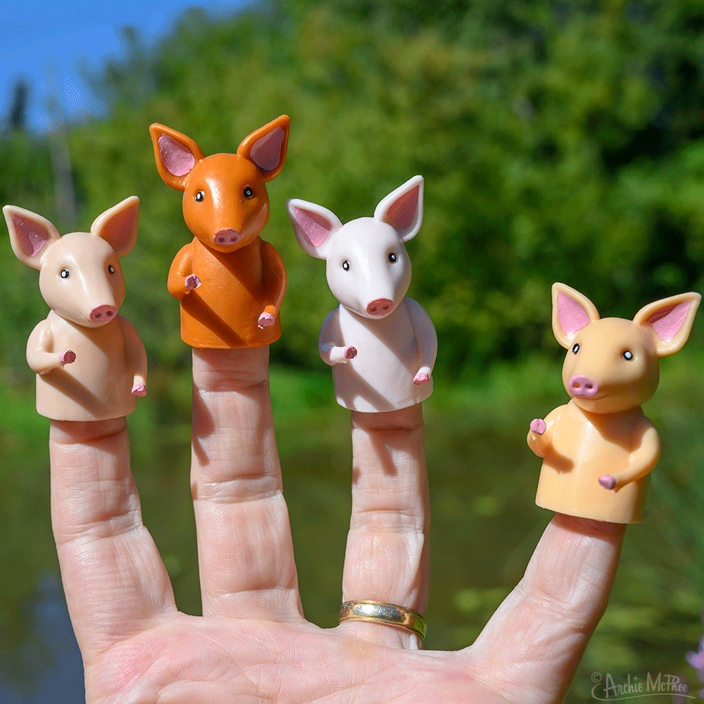 Finger Pigs Finger Puppet (1 Finger Puppet)