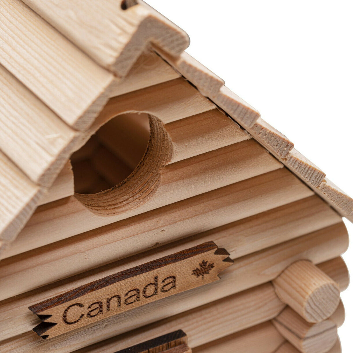 Log Cabin Birdhouse